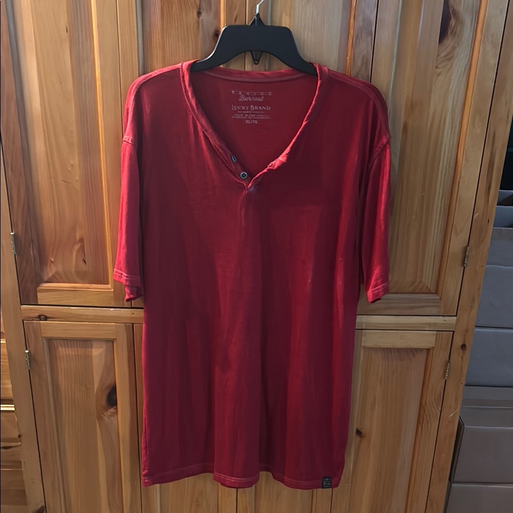 Lucky Brand Red Short Sleeve Tee V-Neck